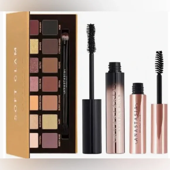 LIMITED EDITION Anastasia Beverly Hills Soft Glam Deluxe Trio Eye Kit-NIB - Picture 7 of 9